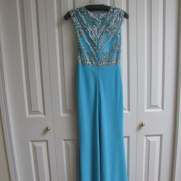 David and Johnny Evening Gown /Grad Dress - Picture 3 of 7
